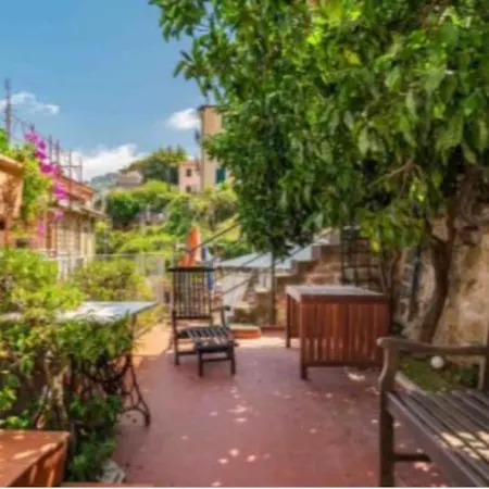 Relax 3 - Jacuzzi Cinque Terre 斯培西亚